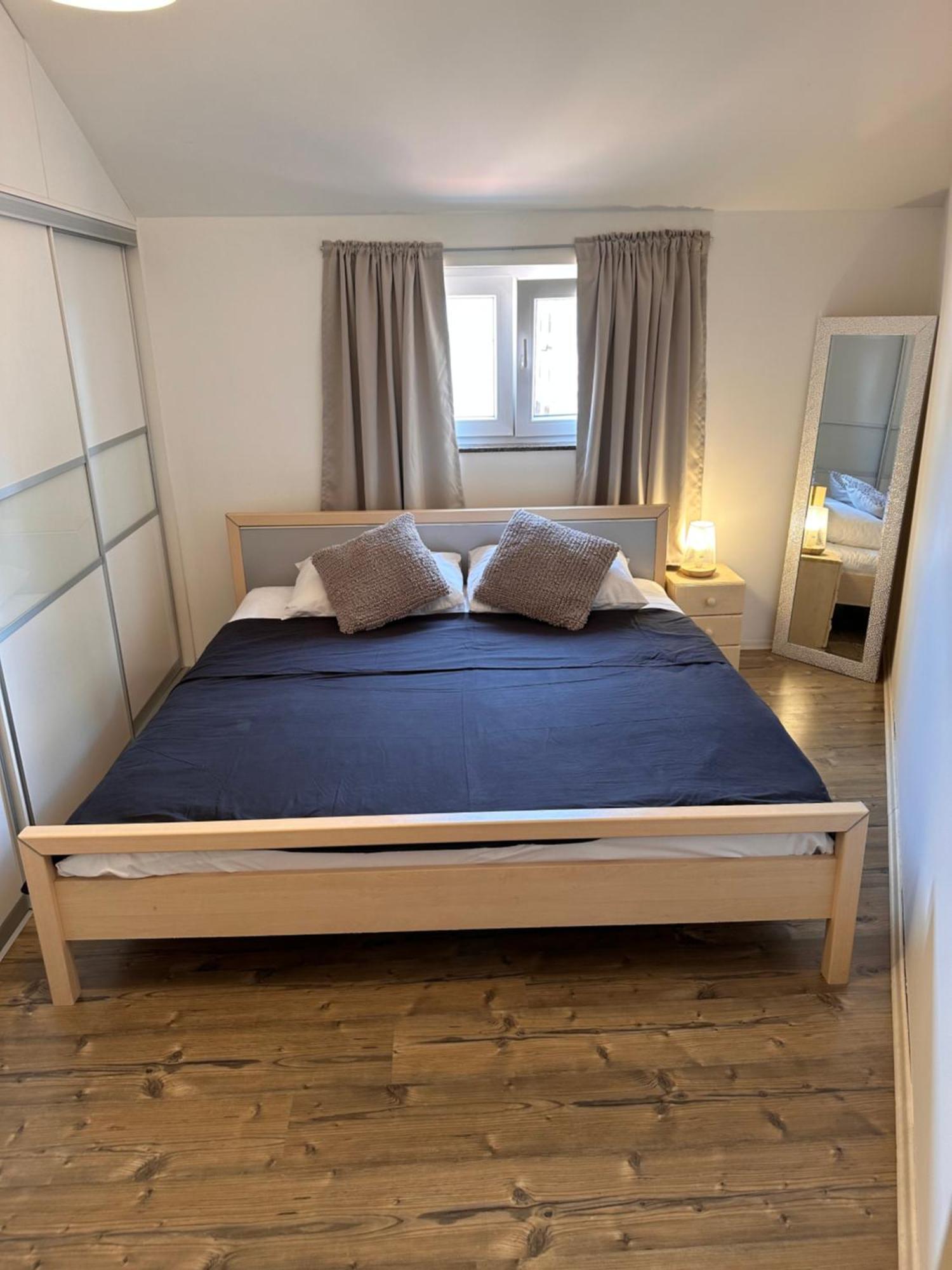 Apartment Zara Bagian luar foto